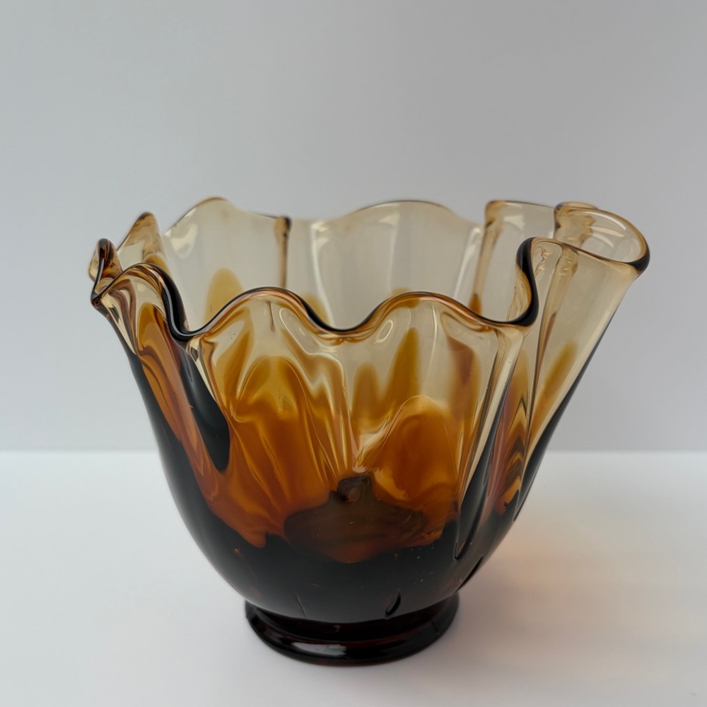 VTG Fostoria Hawaiian MCM Crimped Wavy Swung Bowl in Amber and Brown Vintage